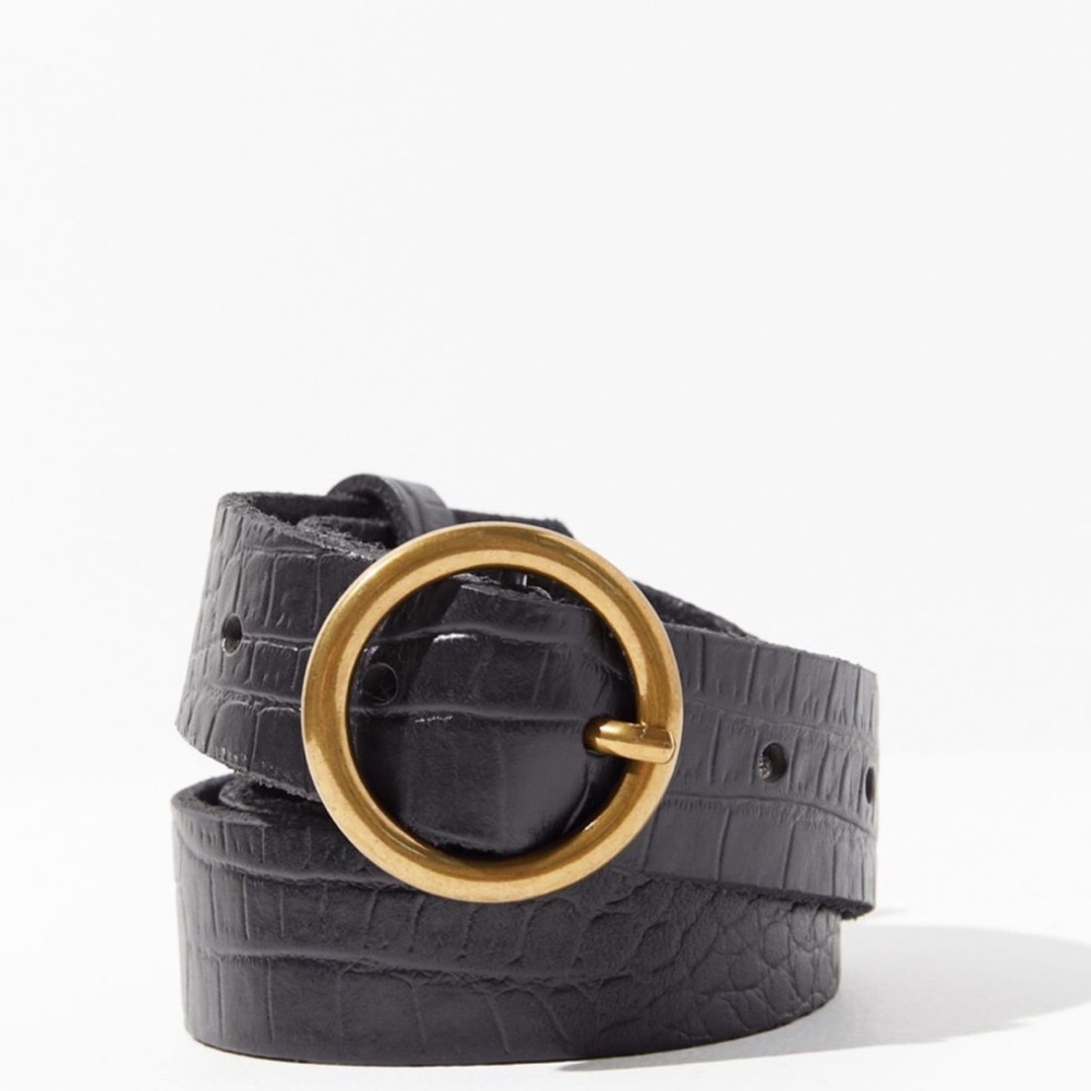 Circle Buckle Belt